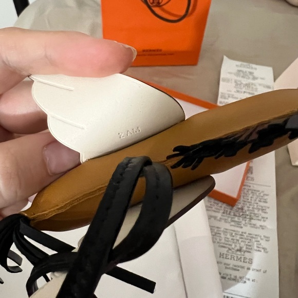 NEW in box. MM Size Hermes Rodeo Pegasus in Sesame/Noir/Nata - Picture 7 of 9